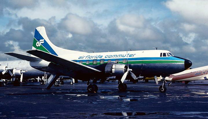 In Spring 1981, several Martin 404s were repainted in lime and blue and operated segments of the Air Florida Commuter network. In August 1981 Florida Airlines reorganized as Southern International, which lasted only a matter of months before shutting down. 