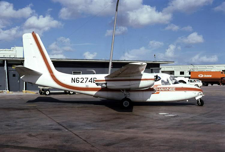 Shawnee operated two 6-seat Aero Commanders, including N6274B, on flights between Florida and the Bahamas. 