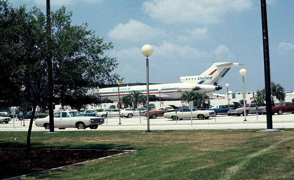 United 727 at Jacksonville in 1974.