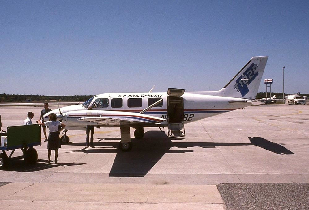 Air New Orleans T-1020 in 1986