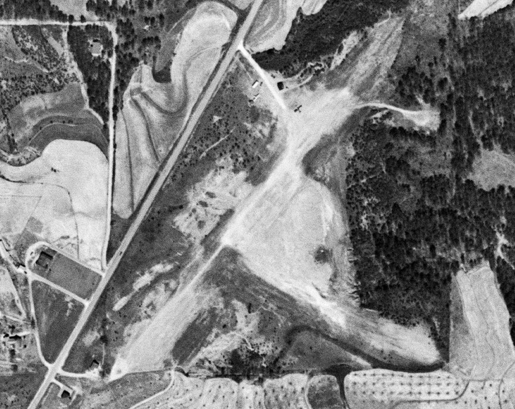 Cobb Airfield, also known as Cobb Airpark, in 1952.