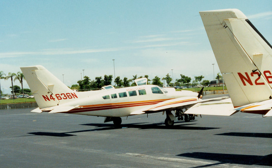 Aero Coach Cessna 402 N4636N, Summer 1989.
