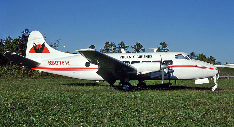 Phoenix Airlines N507FW in 1980.